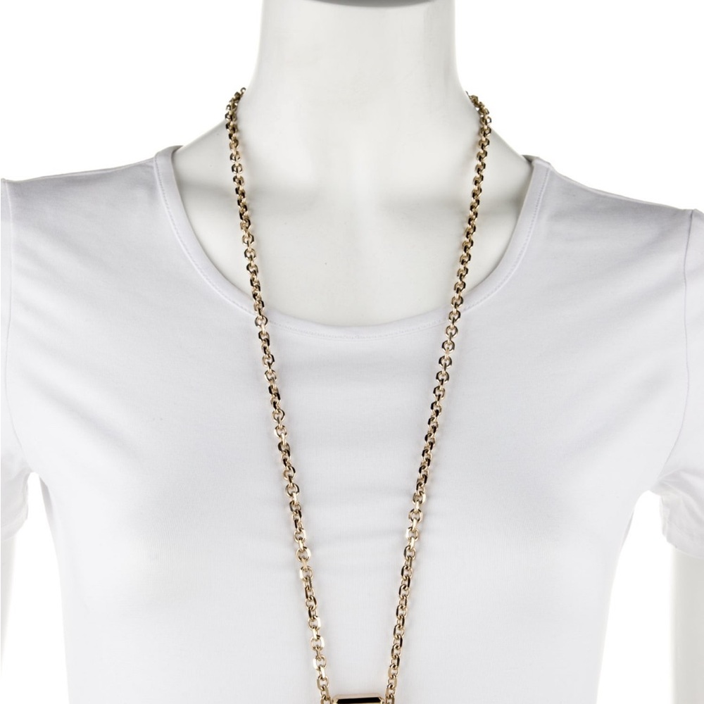 Elegant Gold Chain Necklace